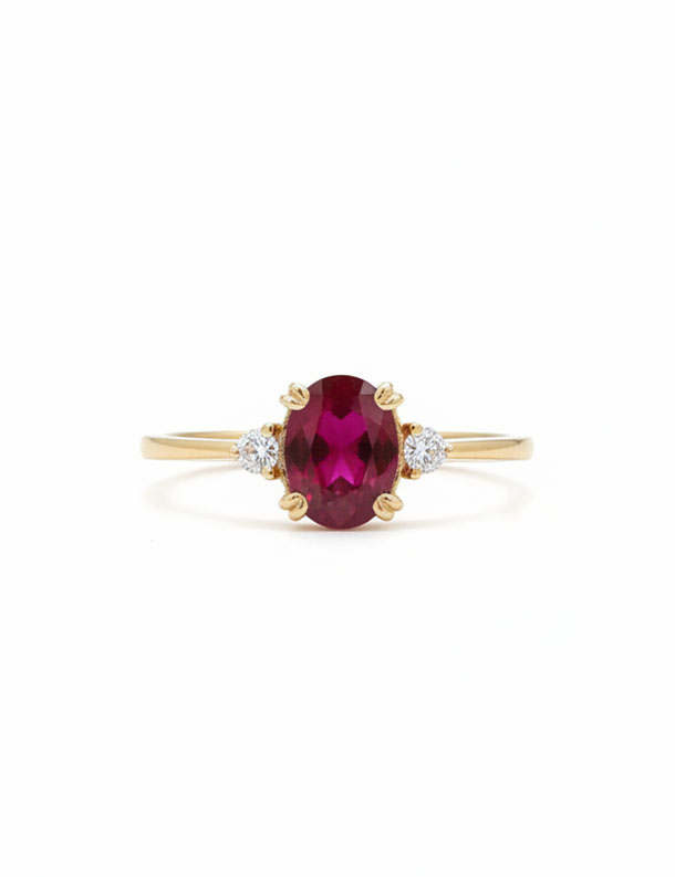 perfecto anillo para san valentin con rubi rojo y diamantes laterales